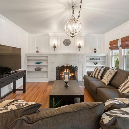 Gorgeous Downtown Bungalow, Walk Everywhere!!! Lake Geneva Luaran gambar