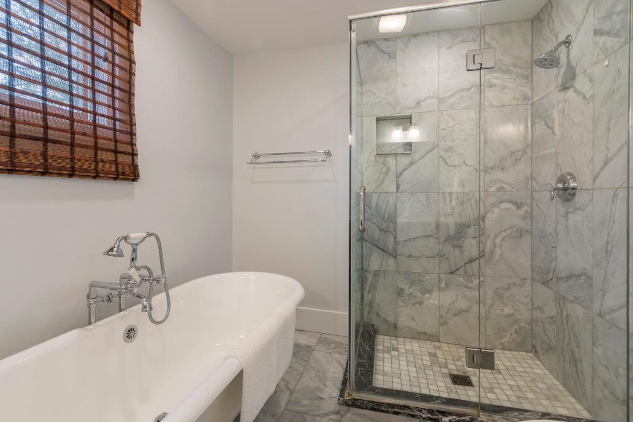 Gorgeous Downtown Bungalow, Walk Everywhere!!! Lake Geneva Luaran gambar