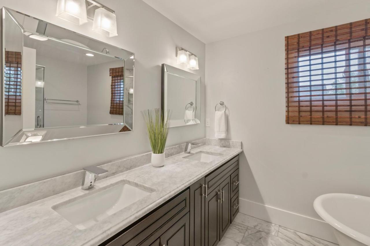 Gorgeous Downtown Bungalow, Walk Everywhere!!! Lake Geneva Luaran gambar